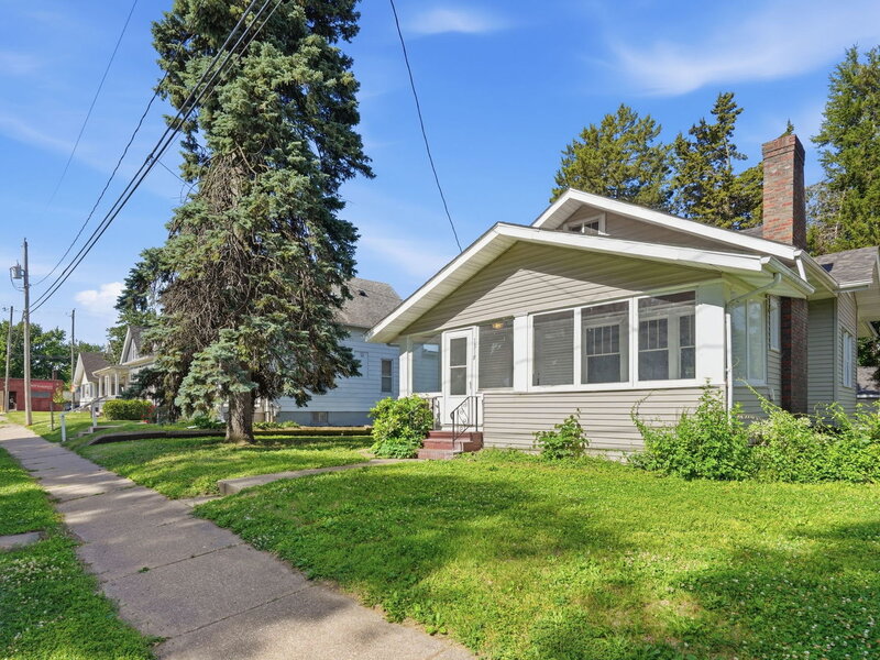 1318 44th Street Rock Island IL 61201