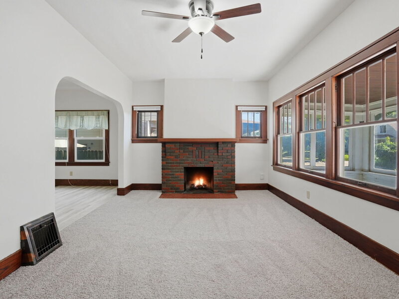 1318 44th Street Rock Island IL 61201