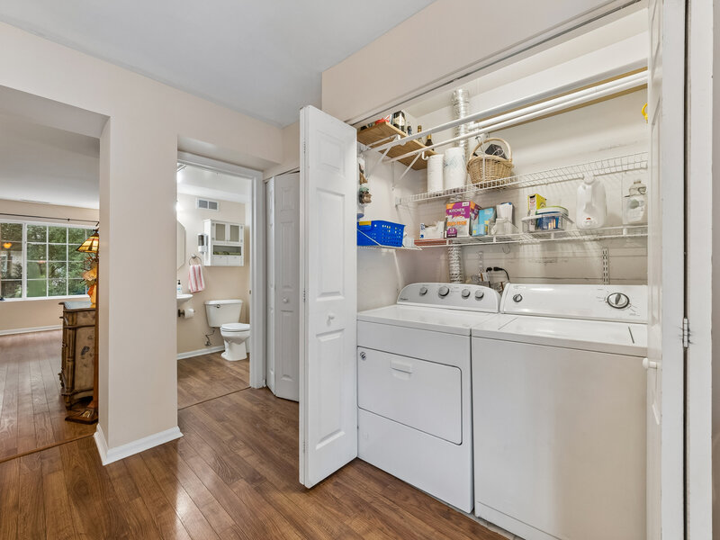 257 W Whispering Oaks Lane Round Lake IL 60073