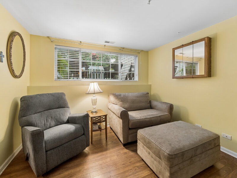 257 W Whispering Oaks Lane Round Lake IL 60073