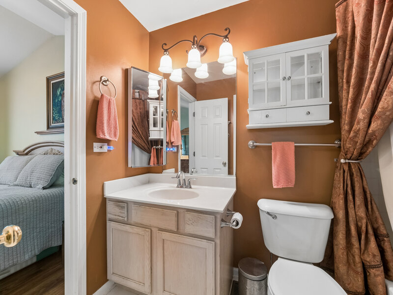 257 W Whispering Oaks Lane Round Lake IL 60073