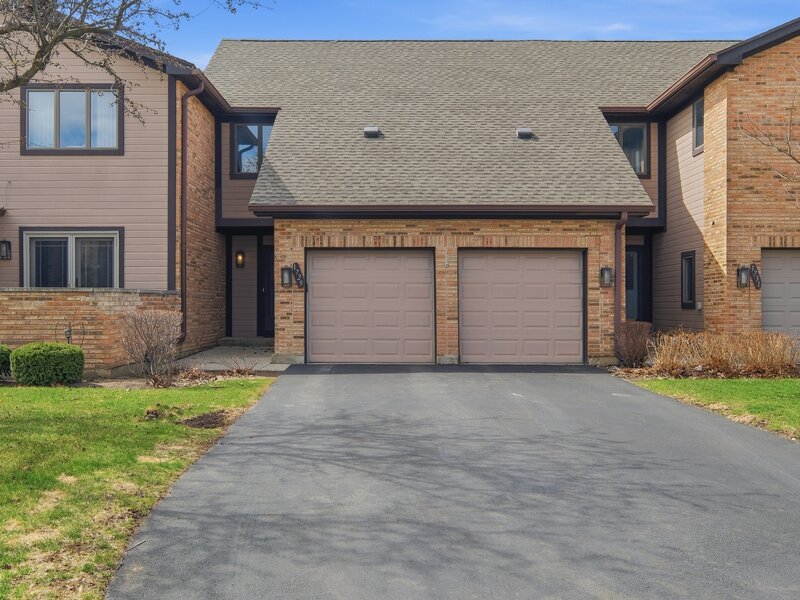 1729 Pebble Beach Court Hoffman Estates IL 60169