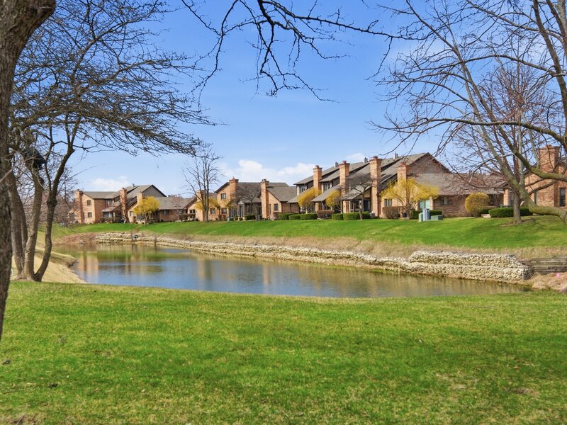 1729 Pebble Beach Court Hoffman Estates IL 60169