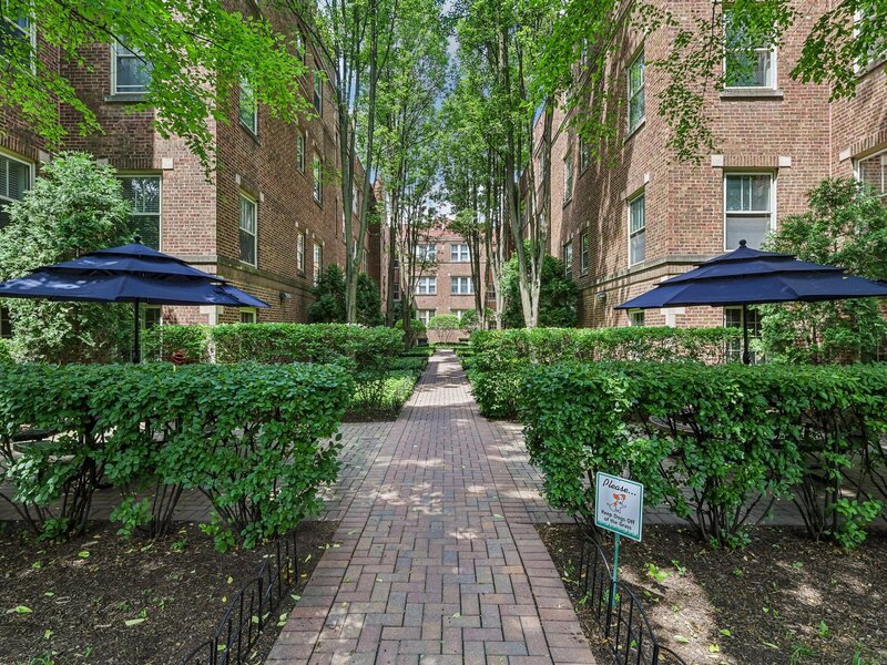 221 N Oak Park Avenue Oak Park IL 60302