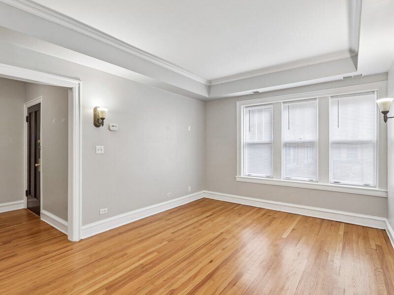 221 N Oak Park Avenue Oak Park IL 60302