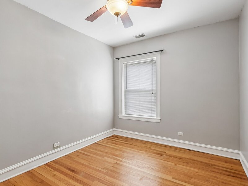221 N Oak Park Avenue Oak Park IL 60302