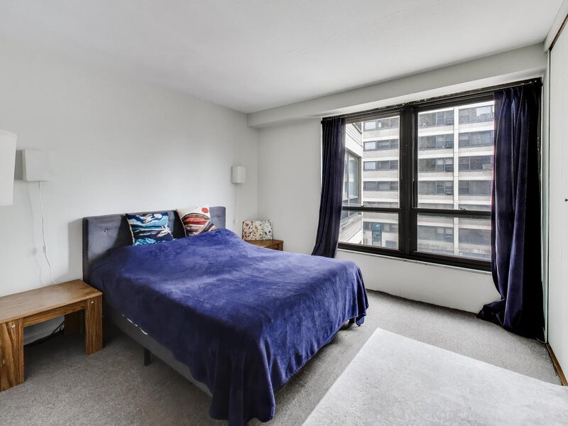 5050 S East End Avenue Chicago IL 60615
