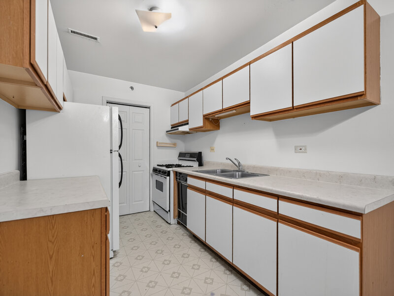 2 Cerny Road Warrenville IL 60555