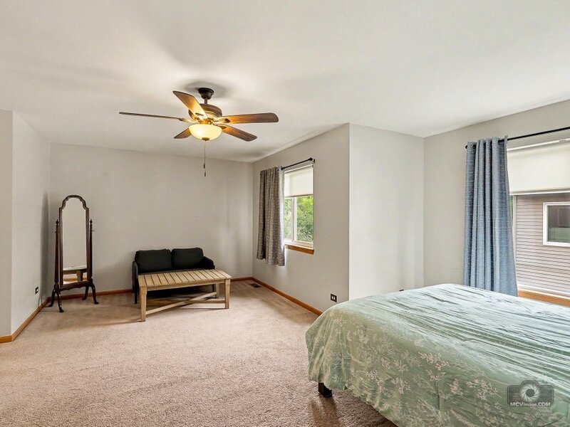 11 Rachael Court Willowbrook IL 60527