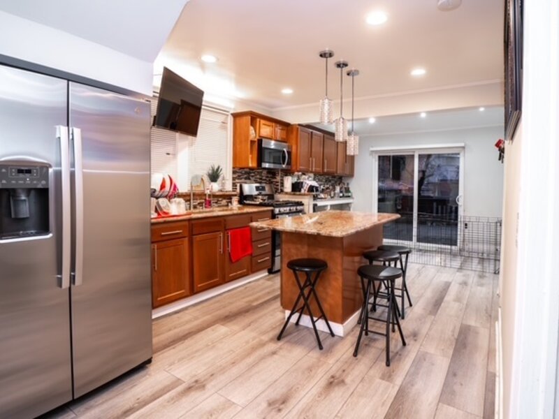 2711 N Marmora Avenue Chicago IL 60639