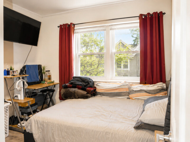 2711 N Marmora Avenue Chicago IL 60639