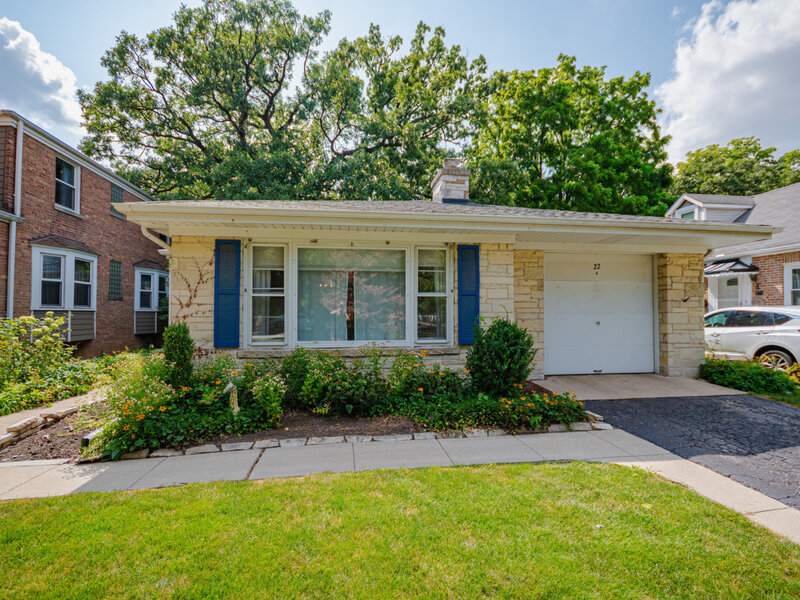 22 Gale Avenue River Forest IL 60305