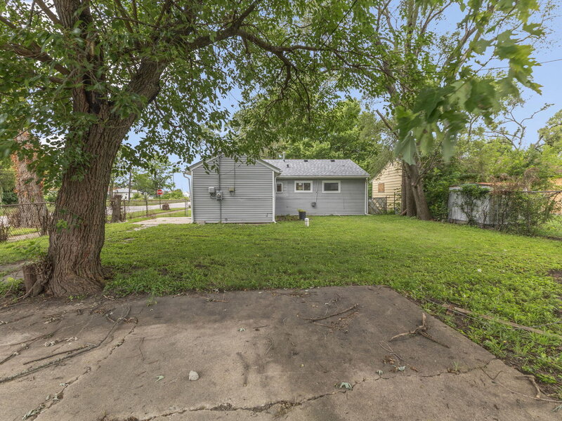 15145 Honore Avenue Harvey IL 60426