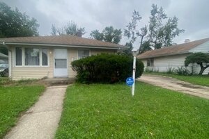 Photo of 26 141st Street Dixmoor IL 60426