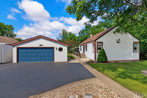 Photo of 38392 N 8th Street Spring Grove IL 60081