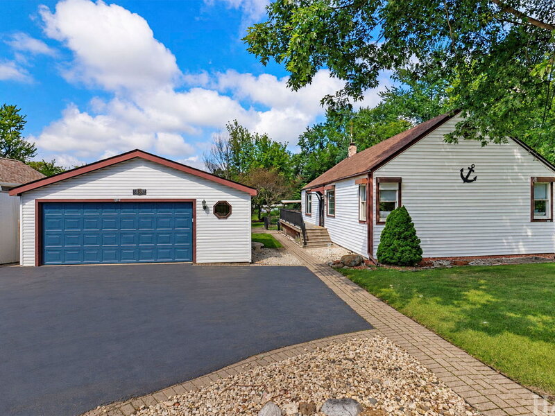 38392 N 8th Street Spring Grove IL 60081