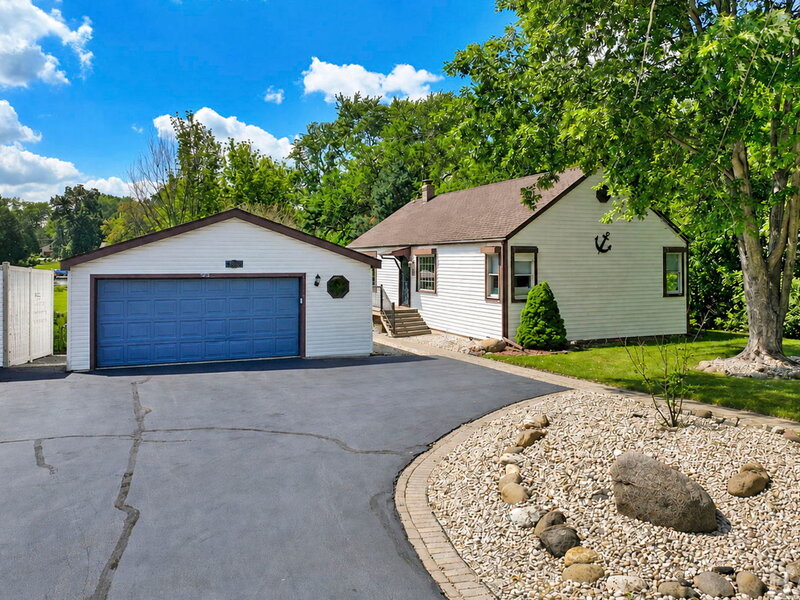38392 N 8th Street Spring Grove IL 60081