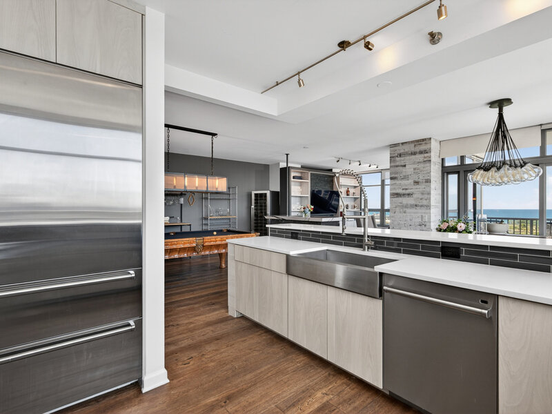 1600 S Prairie Avenue Chicago IL 60616