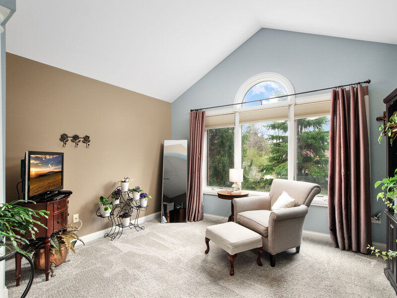 271 Arbor Glen Boulevard Schaumburg IL 60195