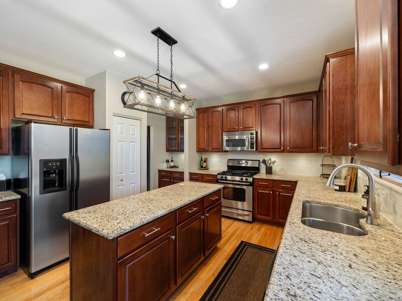 2815 Forest Creek Lane Naperville IL 60565
