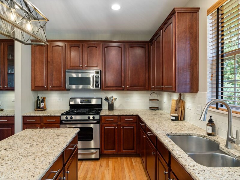 2815 Forest Creek Lane Naperville IL 60565