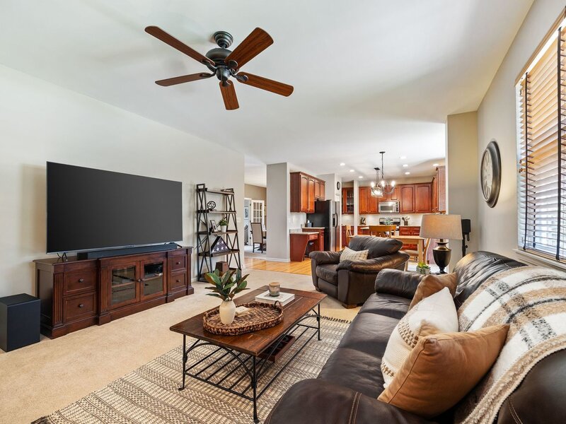 2815 Forest Creek Lane Naperville IL 60565