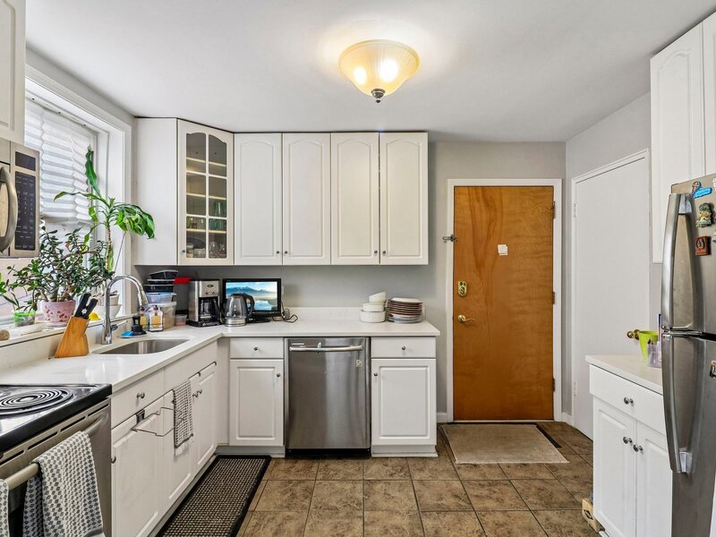 2408 W Farragut Avenue Chicago IL 60625