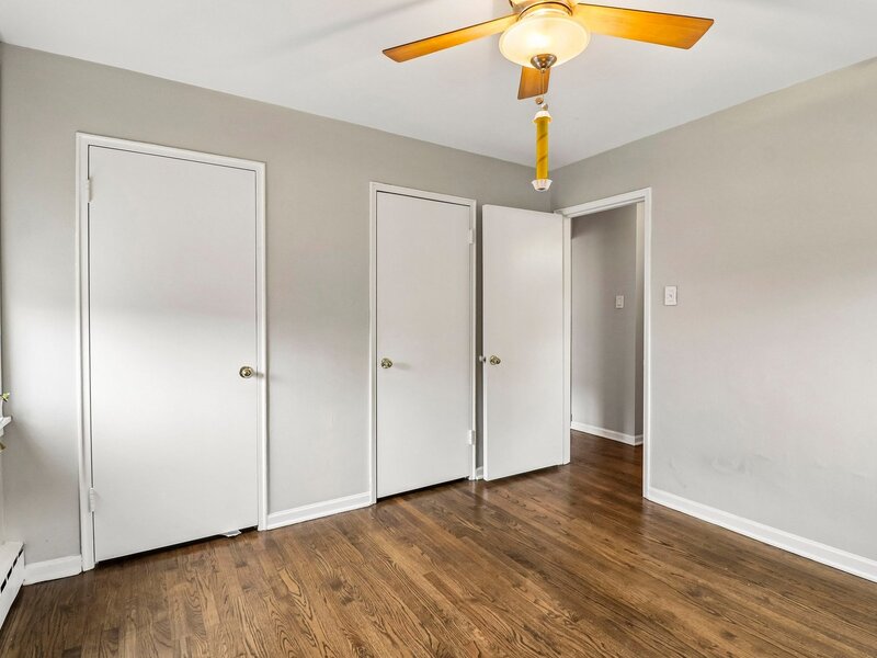2408 W Farragut Avenue Chicago IL 60625