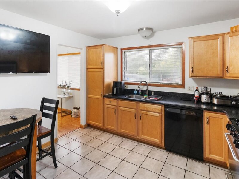 5646 Fernwood Court Matteson IL 60443