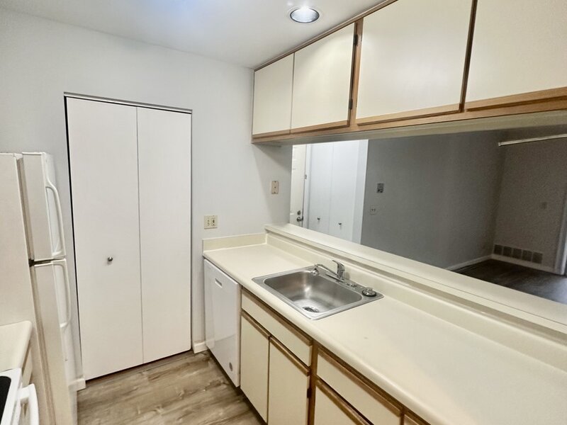 108 Glengarry Drive Bloomingdale IL 60108