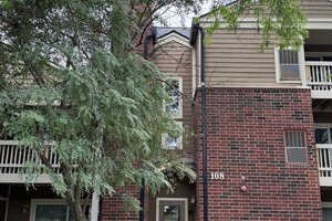 Photo of 108 Glengarry Drive Bloomingdale IL 60108 Unit 304