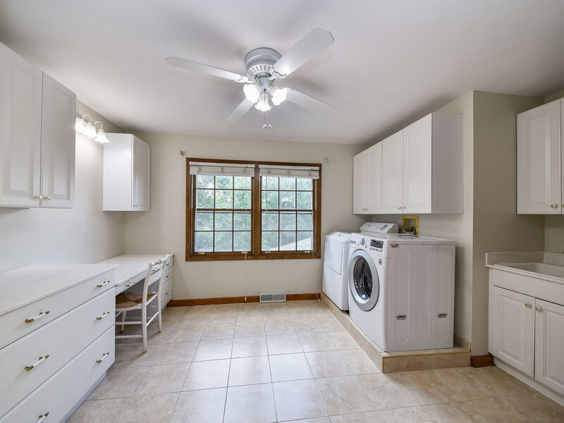 2230 Barger Court Wheaton IL 60189