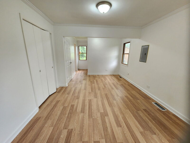 8 Wayne Court Park Forest IL 60466
