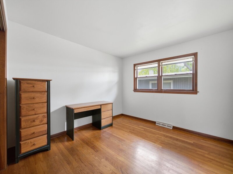 39181 N Cedar Crest Drive Lake Villa IL 60046