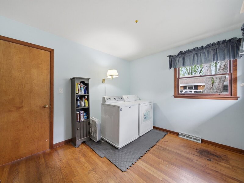 39181 N Cedar Crest Drive Lake Villa IL 60046