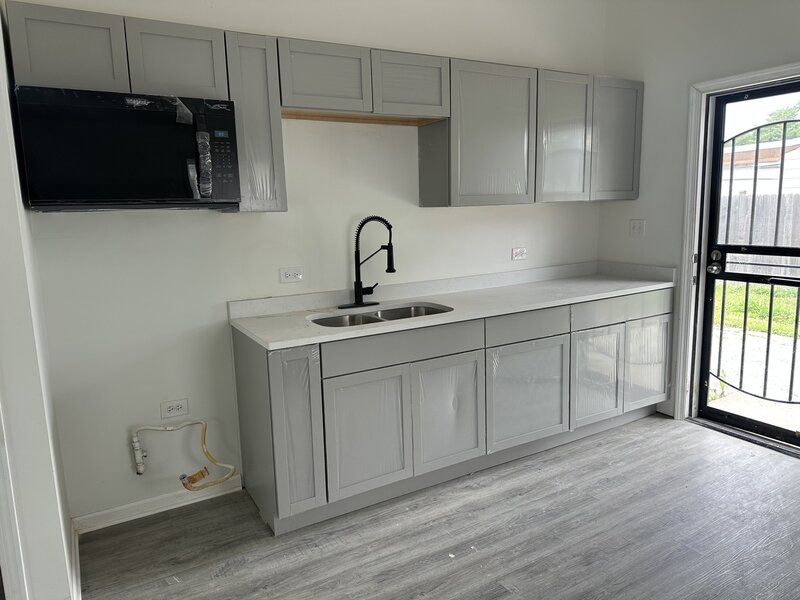 16612 Oxford Drive Markham IL 60428
