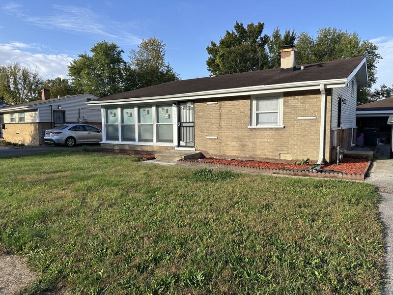 16612 Oxford Drive Markham IL 60428