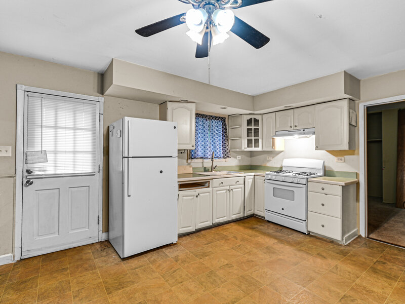 16410 Laura Lane Oak Forest IL 60452
