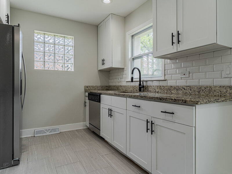 9207 S Greenwood Avenue Chicago IL 60619