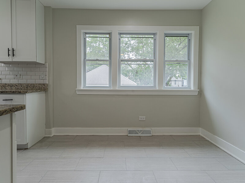 9207 S Greenwood Avenue Chicago IL 60619