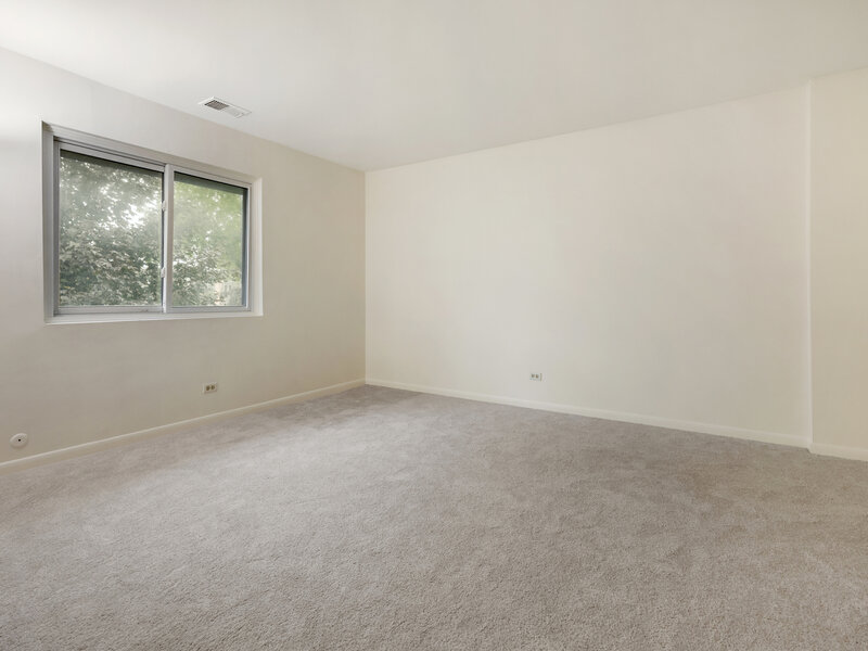 1 Oak Creek Drive Buffalo Grove IL 60089