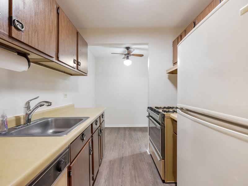 1 Oak Creek Drive Buffalo Grove IL 60089