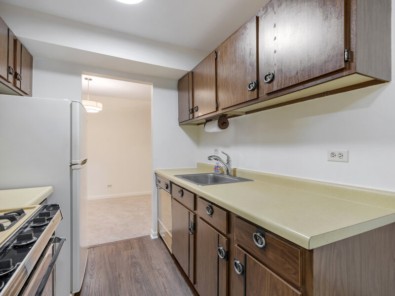 1 Oak Creek Drive Buffalo Grove IL 60089