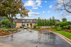 Photo of 1 Oak Creek Drive Buffalo Grove IL 60089 Unit 2303