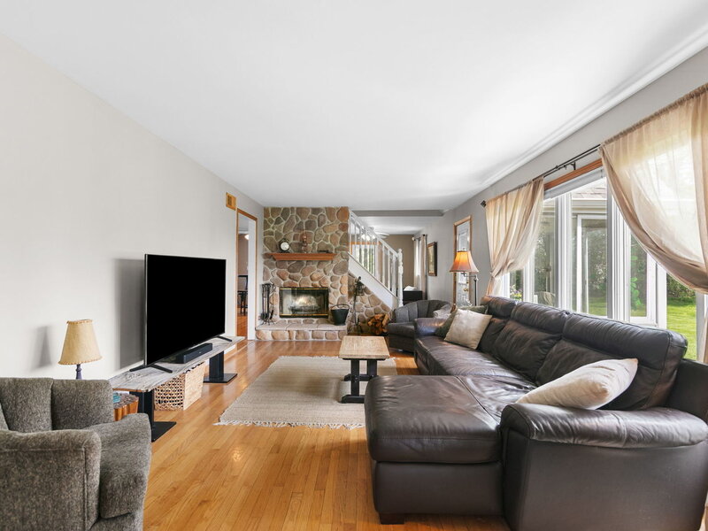 1080 Cardinal Drive Lake Zurich IL 60047