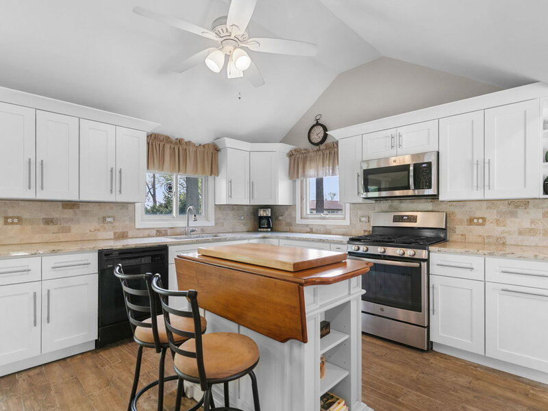 1080 Cardinal Drive Lake Zurich IL 60047