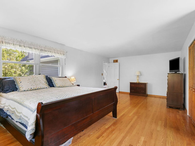 1080 Cardinal Drive Lake Zurich IL 60047