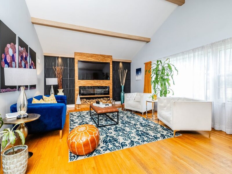 1233 Woodside Road La Grange Park IL 60526