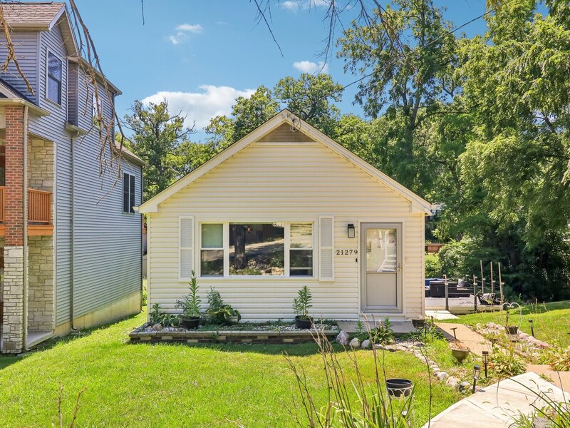 21279 W Shady Lane Lake Zurich IL 60047