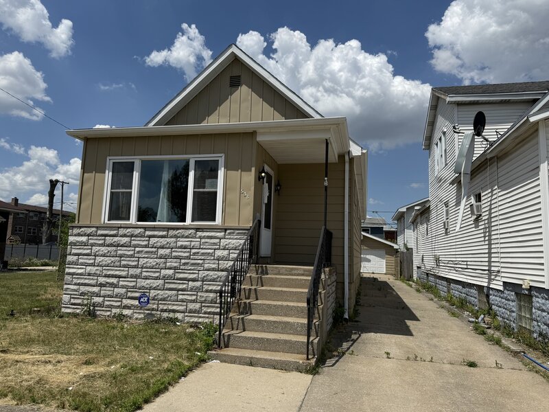 538 Ingraham Avenue Calumet City IL 60409